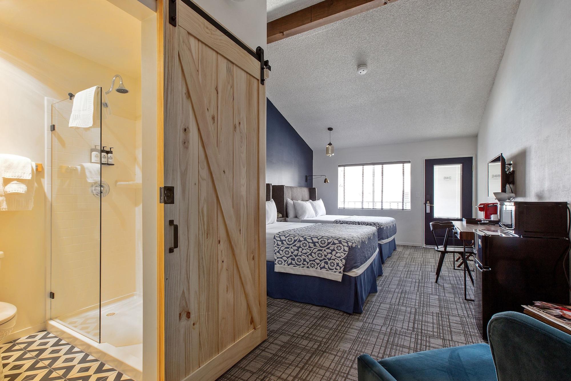 Sideways Hotel