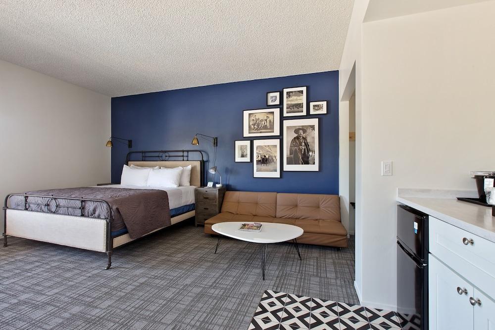 Hotel Sideways 3*