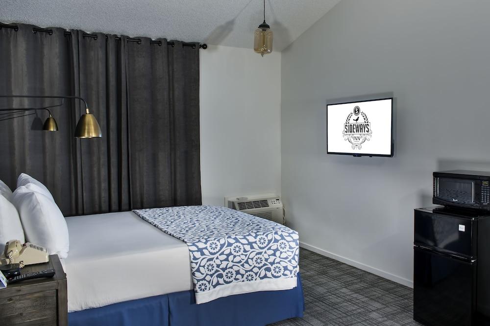 Sideways Hotel 3*