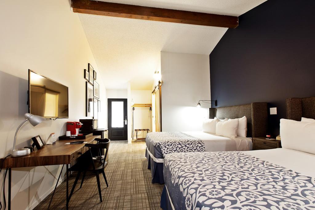 Hotel Sideways