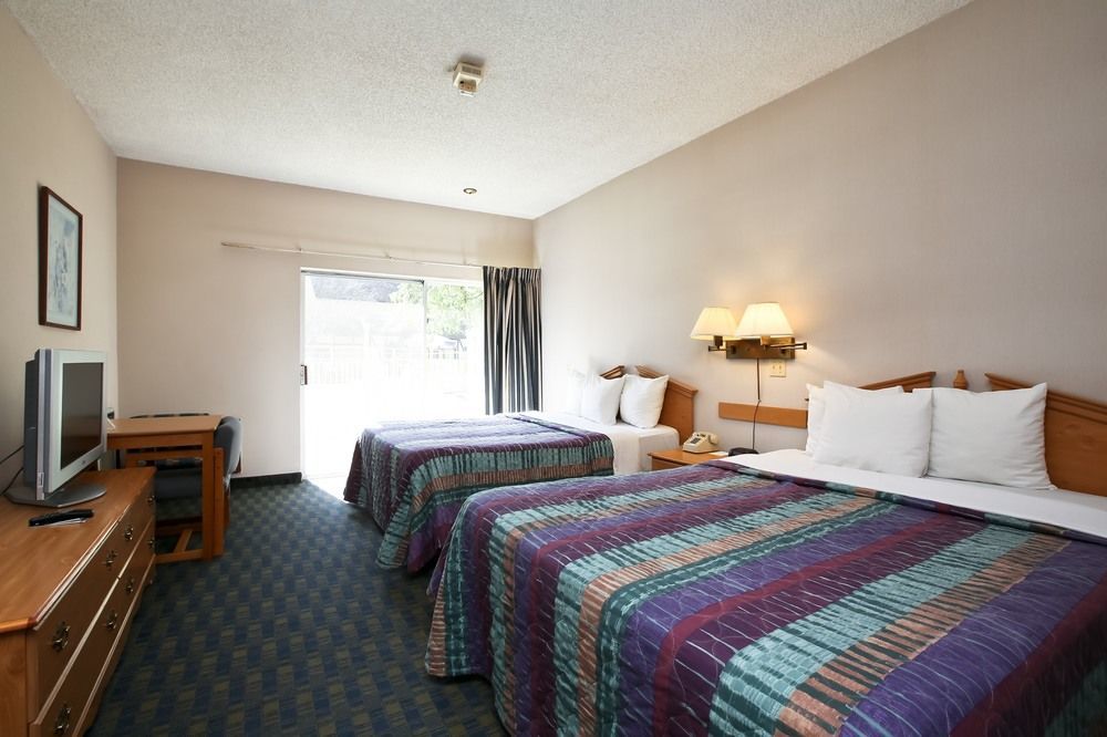 Hotel Sideways