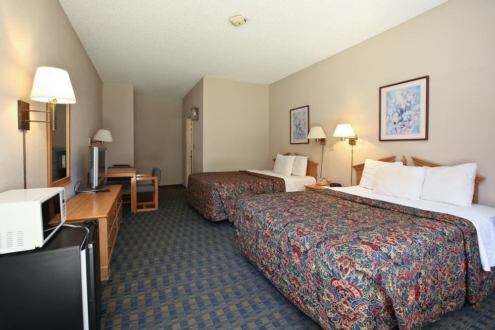 Sideways Hotel